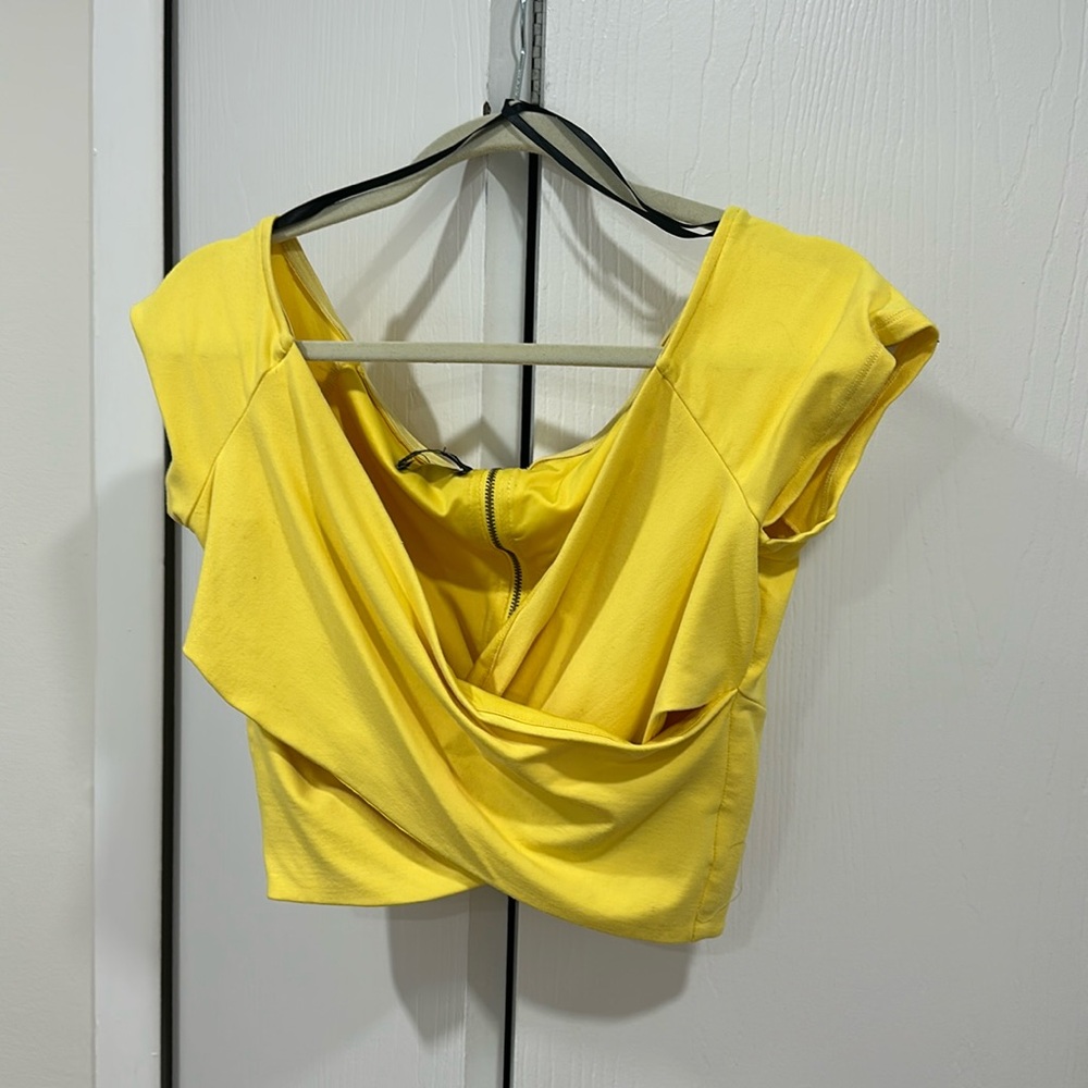 Bebe wrap crop top